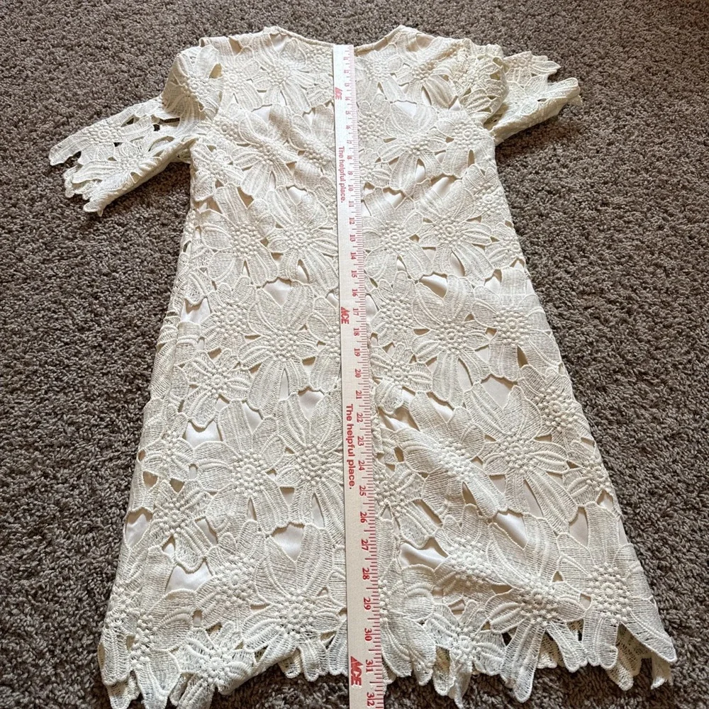 White Floral Lace Mini Dress Moon Size Medium Boho Cottage Core - Picture 6 of 7